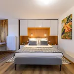 Lagom - Hot Tub Hideout Holiday home Brasov