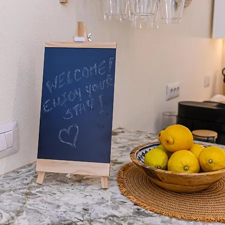 Lagom - Hot Tub Hideout