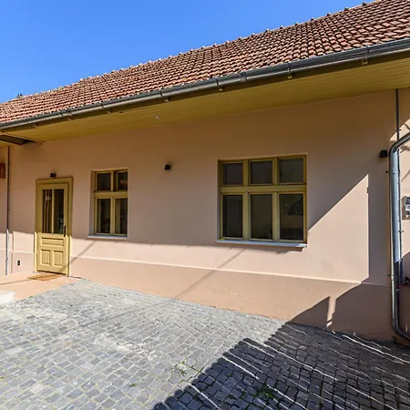 Prázdninový dům Lagom - Hot Tub Hideout *