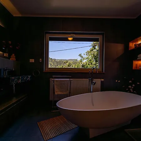 Hébergement de vacances Lagom - Hot Tub Hideout