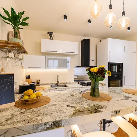 Lagom - Hot Tub Hideout Hébergement de vacances *