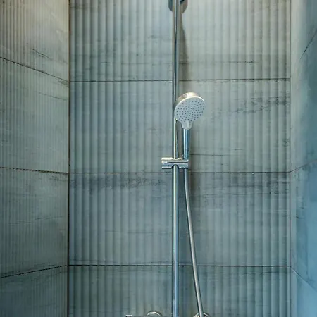 Lagom - Hot Tub Hideout * Brašov