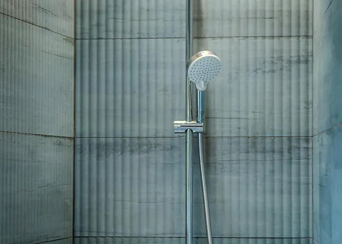 Lagom - Hot Tub Hideout * Braşov