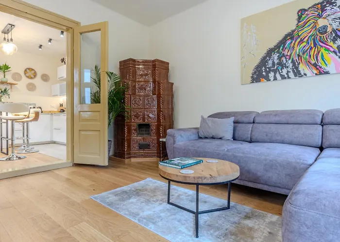 Lagom - Hot Tub Hideout 度假居