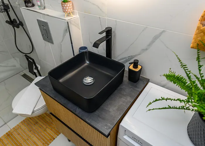 Feriehus Lagom - Hot Tub Hideout *