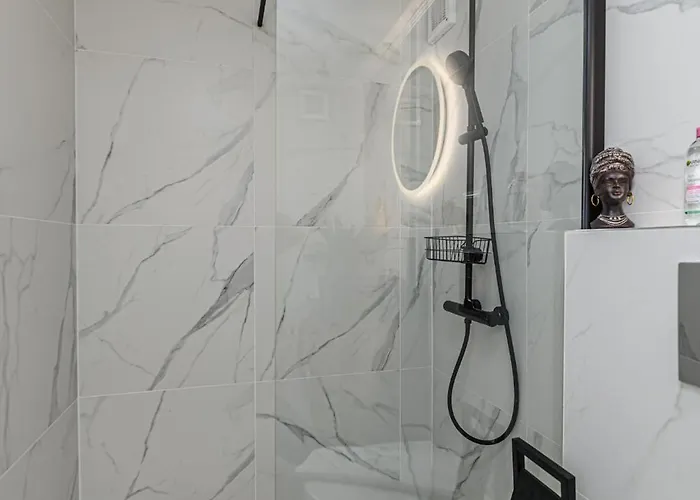 度假居 Lagom - Hot Tub Hideout 布拉索夫